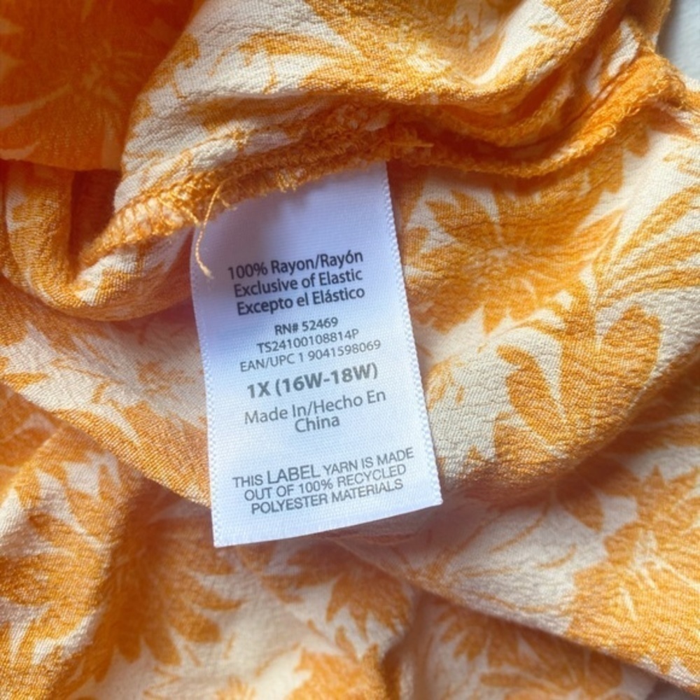 Terra & Sky Women's‎ Plus Size Orange Floral Puff Sleeve Peasant Top - Picture 7 of 10
